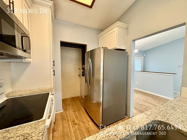 Photo - 319 Iberis Dr House