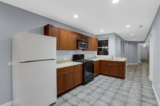 Foto del edificio - 3551 W Douglas Blvd