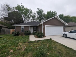 Building Photo - 25 Southstone Dr
