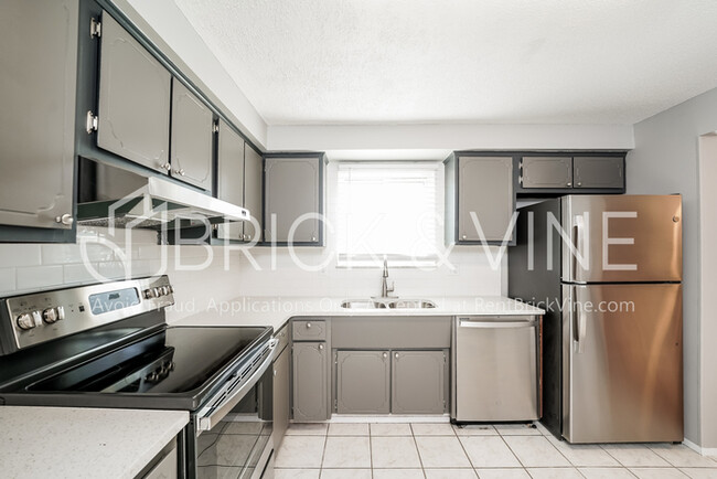 Building Photo - 1311 Bolenhill Ct