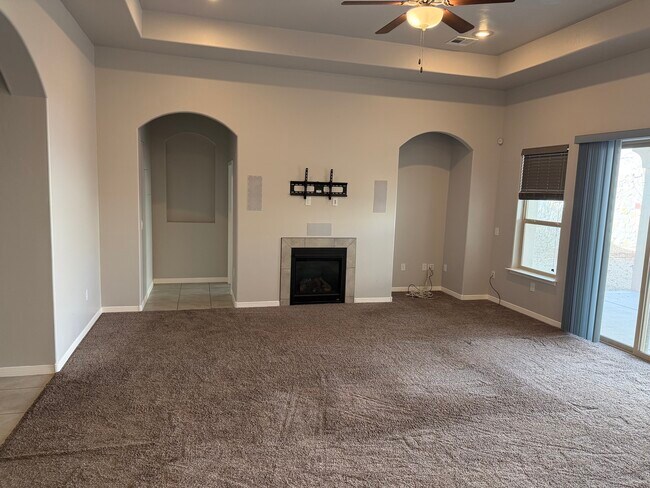 Foto del edificio - 3066 Don Buck Dr