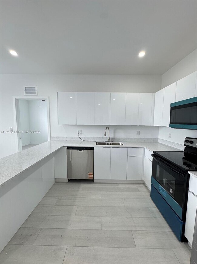 Foto del edificio - 909 E 24th St