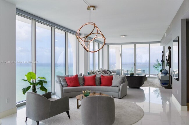 Foto del edificio - 16901 Collins Ave