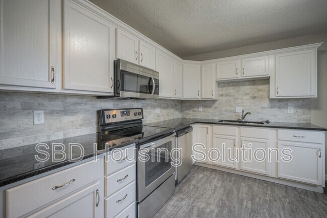 Foto del edificio - 7300 E 86th St