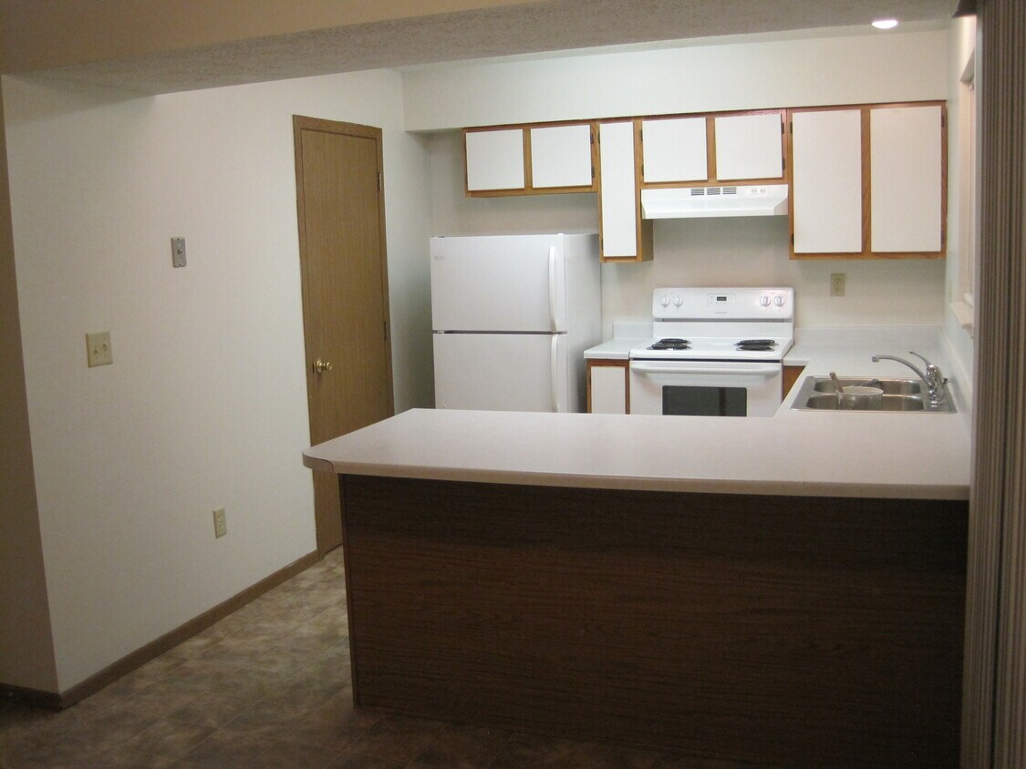 Building Photo - 109 Taylor Ave