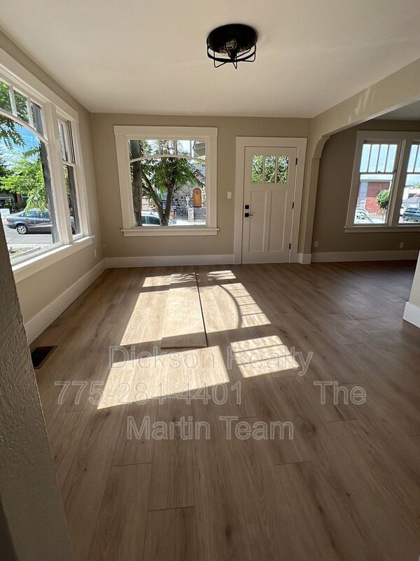 Building Photo - 138 Mt Rose St