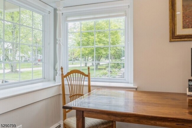 Foto del edificio - 75 Chimney Ridge Dr