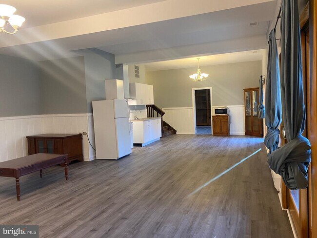 Building Photo - 3813 Fort Hill Dr