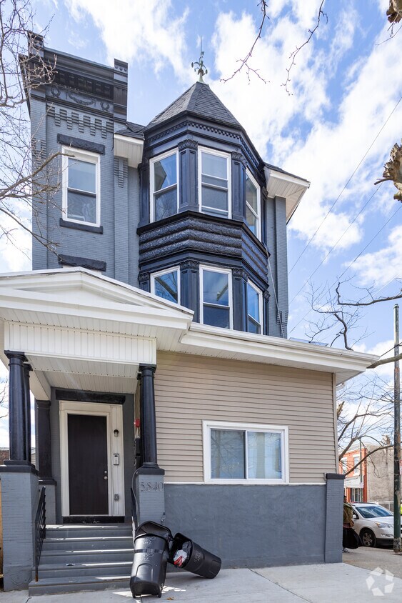 Primary Photo - 5840 W Girard Ave