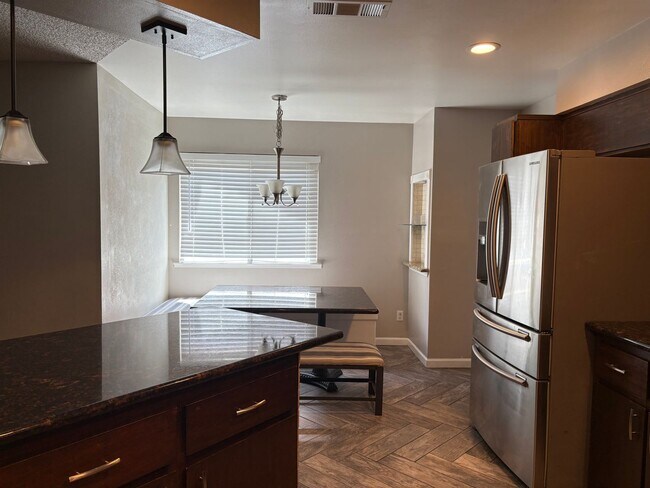 Foto del edificio - 3818 N Cheryl Ave
