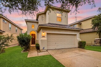 Building Photo - 4110 Woodbridge Way