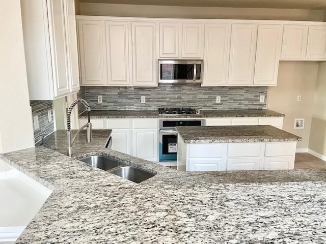 Building Photo - 8445 Gateway Dr