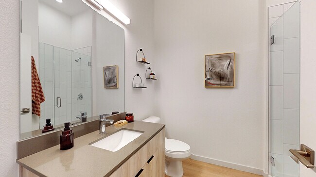 Studio/1BA Catalyst - Iota Fox Station