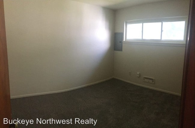 Building Photo - 2543 Schroeder Ct