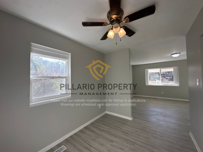 Building Photo - MOVE IN SPECIAL!! Newly Renovated, 3 Bedro...