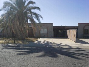 Building Photo - 3628 S Jessica Ave