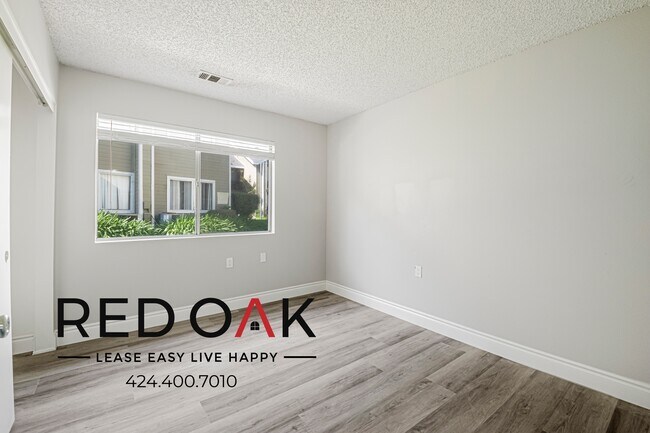 Foto del edificio - 14814 Gale Ave