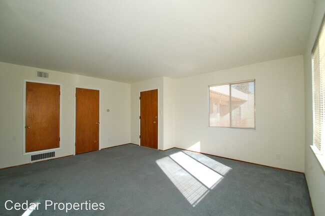Building Photo - 2910 Fulton St
