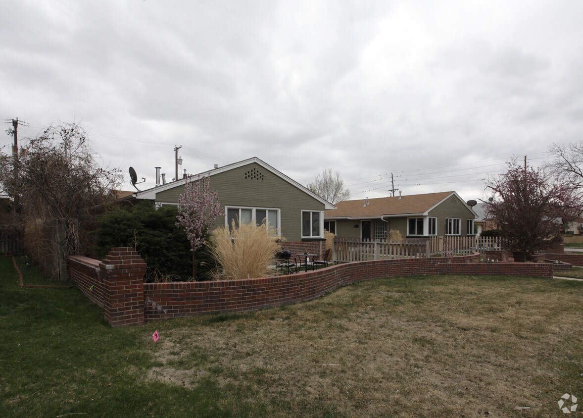 Primary Photo - 1416-1428 Jasmine St