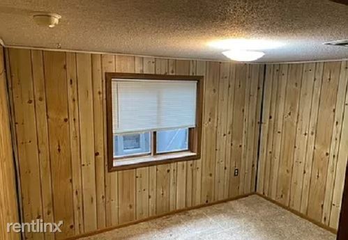 Foto del edificio - 3 br, 2 bath House - 7615 Walnut Ave