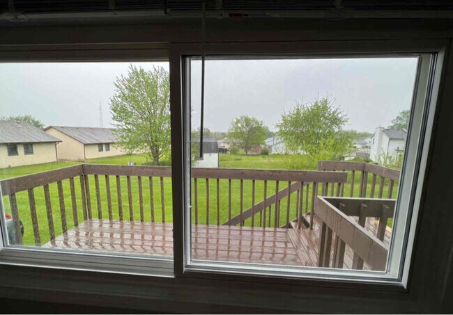 Building Photo - 5688 Windy Knoll Dr