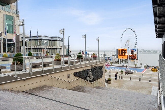 Building Photo - 145 Riverhaven Dr