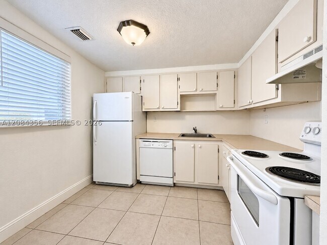 Foto del edificio - 13707 SW Kendale Lakes Cir