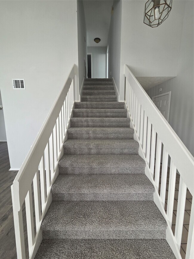 Foto del edificio - 1454 Plumwood Dr