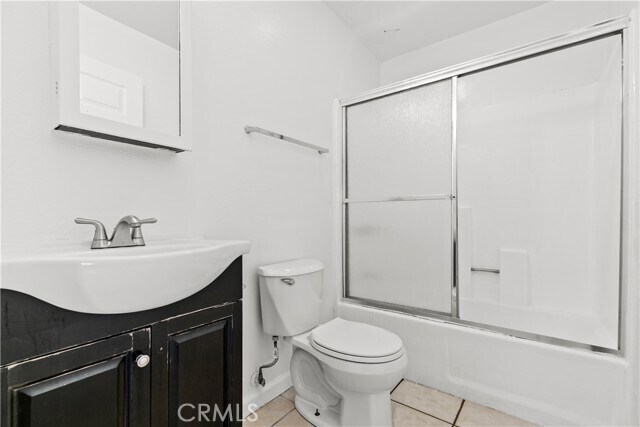 Foto del edificio - 5915 Woodman Ave