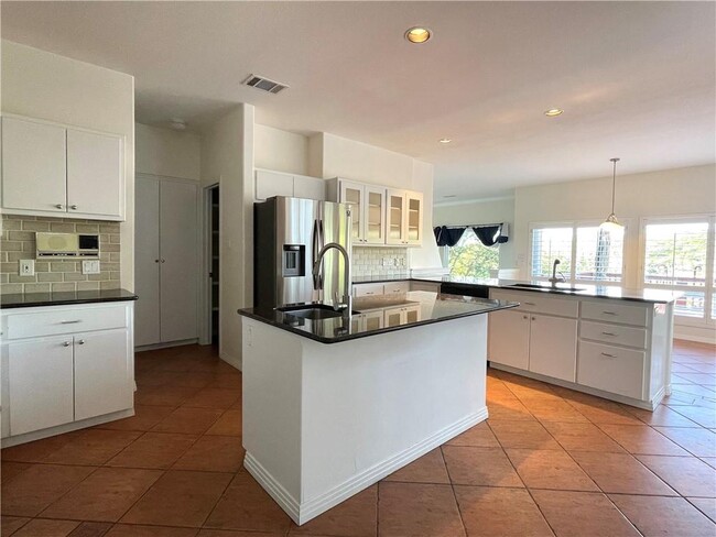 Building Photo - 10807 Love Bird Cove