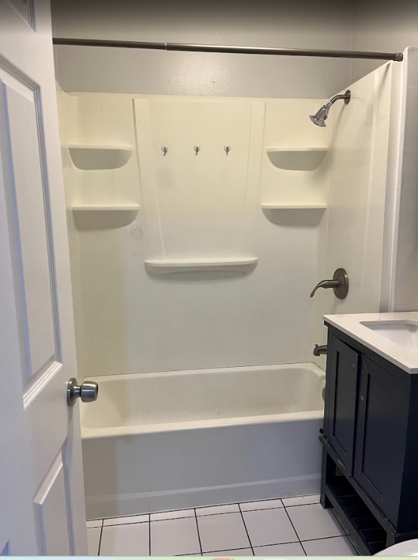 Building Photo - 4854 W Addison St