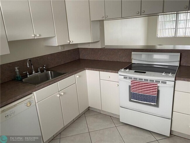 Foto del edificio - 2223 Park Ln