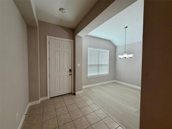 Foto del edificio - 6003 Skylar Meadows Ct