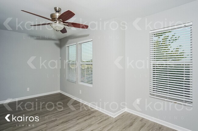 Foto del edificio - 3703 Avalon Lake Dr.