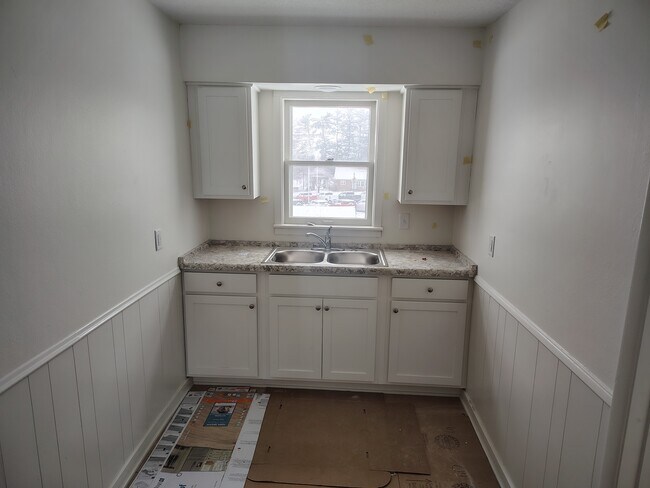 Building Photo - 403 1st Ave SE