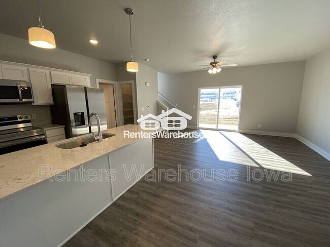 Foto del edificio - 250 NW Greenway Pl