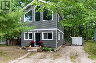 Building Photo - 85 Melrose Ave