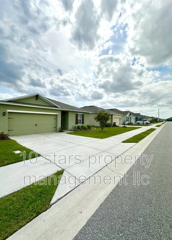 Primary Photo - 176 Emanuelle Dr