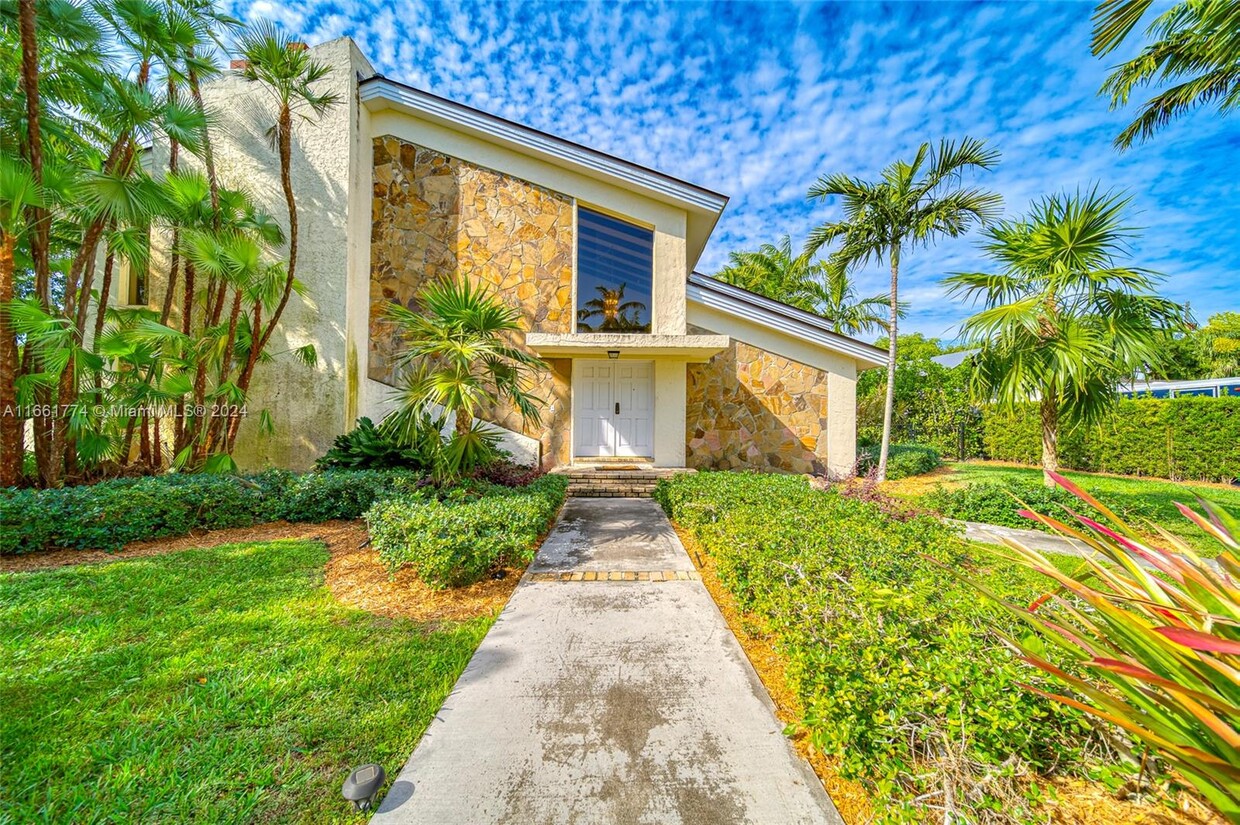 Foto principal - 14540 Sailfish Dr