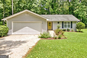 Building Photo - 413 Deergrass Trail