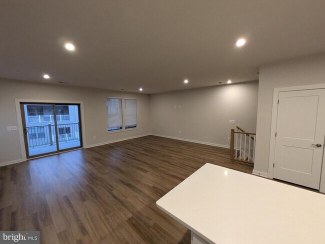 Foto del edificio - 610 Percy Pl