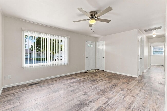 Building Photo - 7123 Strawberry Dr