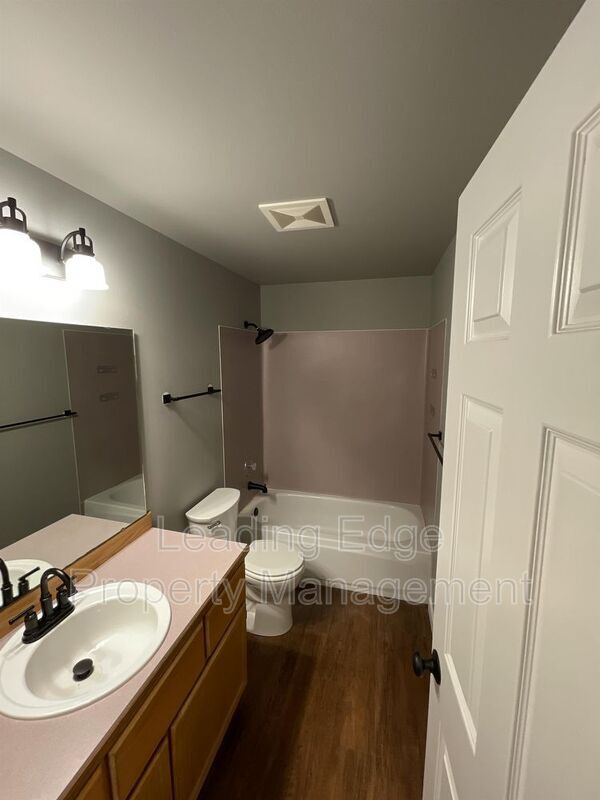 Foto del edificio - 10236 42nd Ave NE