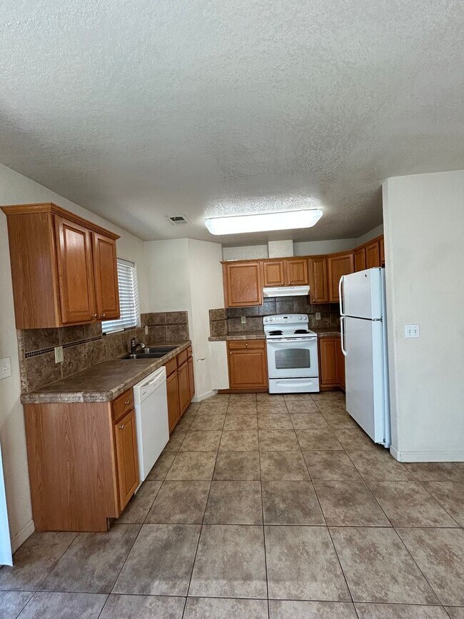 Foto del edificio - 2 Bedroom, 1 Bath ADU