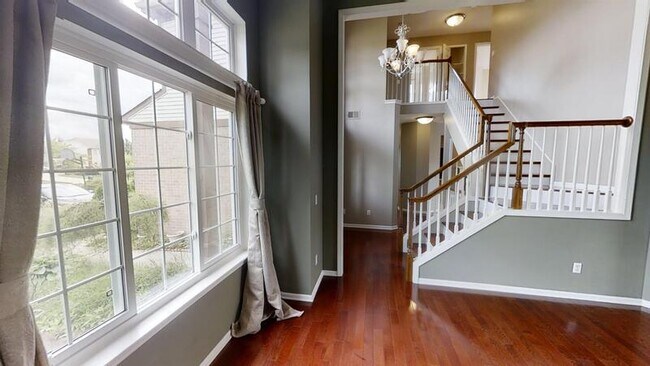 Foto del edificio - 292 Sandrock Ct