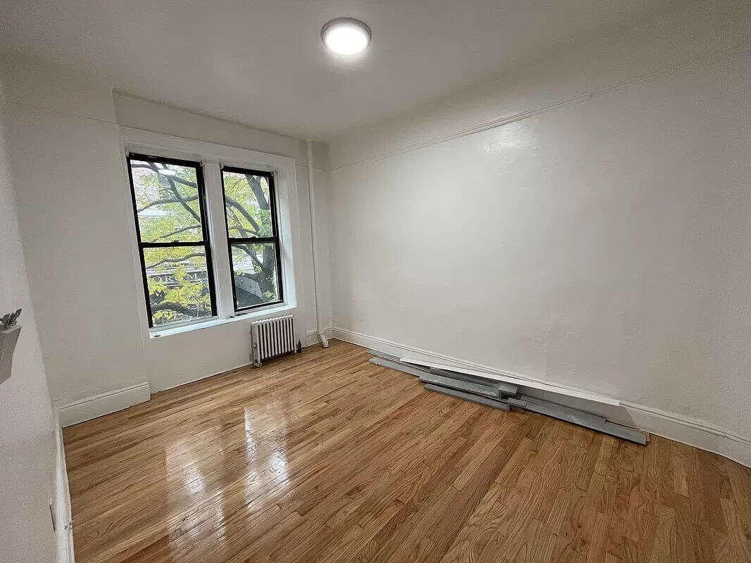 Foto del edificio - 218 Thompson Street