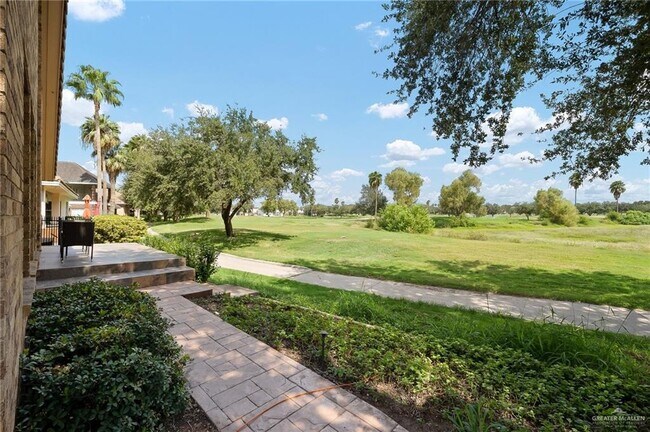 Building Photo - 812 Rio Grande Dr