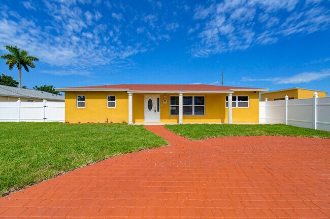 Building Photo - 15021 Jackson Rd