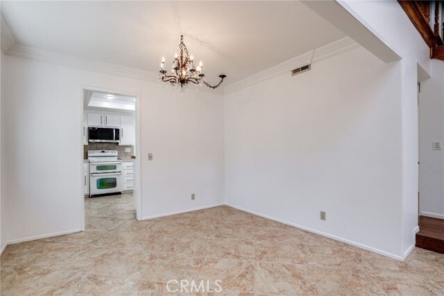 Foto del edificio - 16029 Basil St