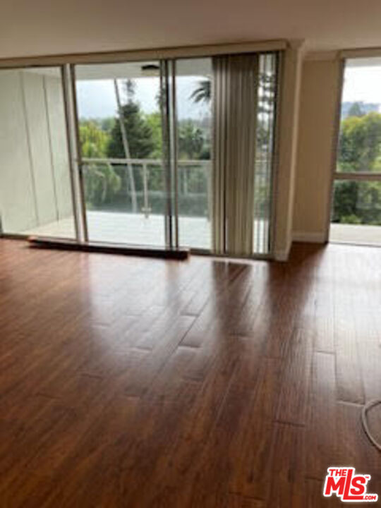 Foto del edificio - 201 Ocean Ave Ext